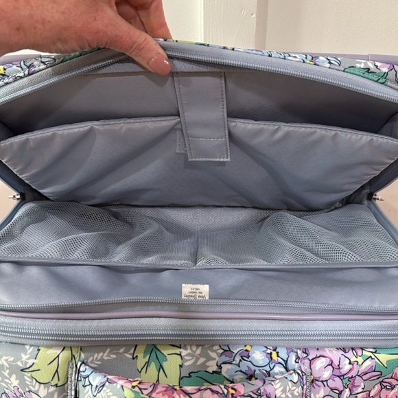 NWT Vera Bradley Rolling Work Carry-On Bag in Happy Hydrangeas Gray - Picture 9 of 10